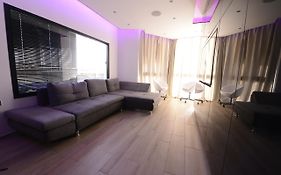 Luxury Apartment - 1335